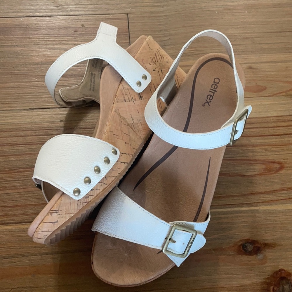Women’s Aetrex Sandals